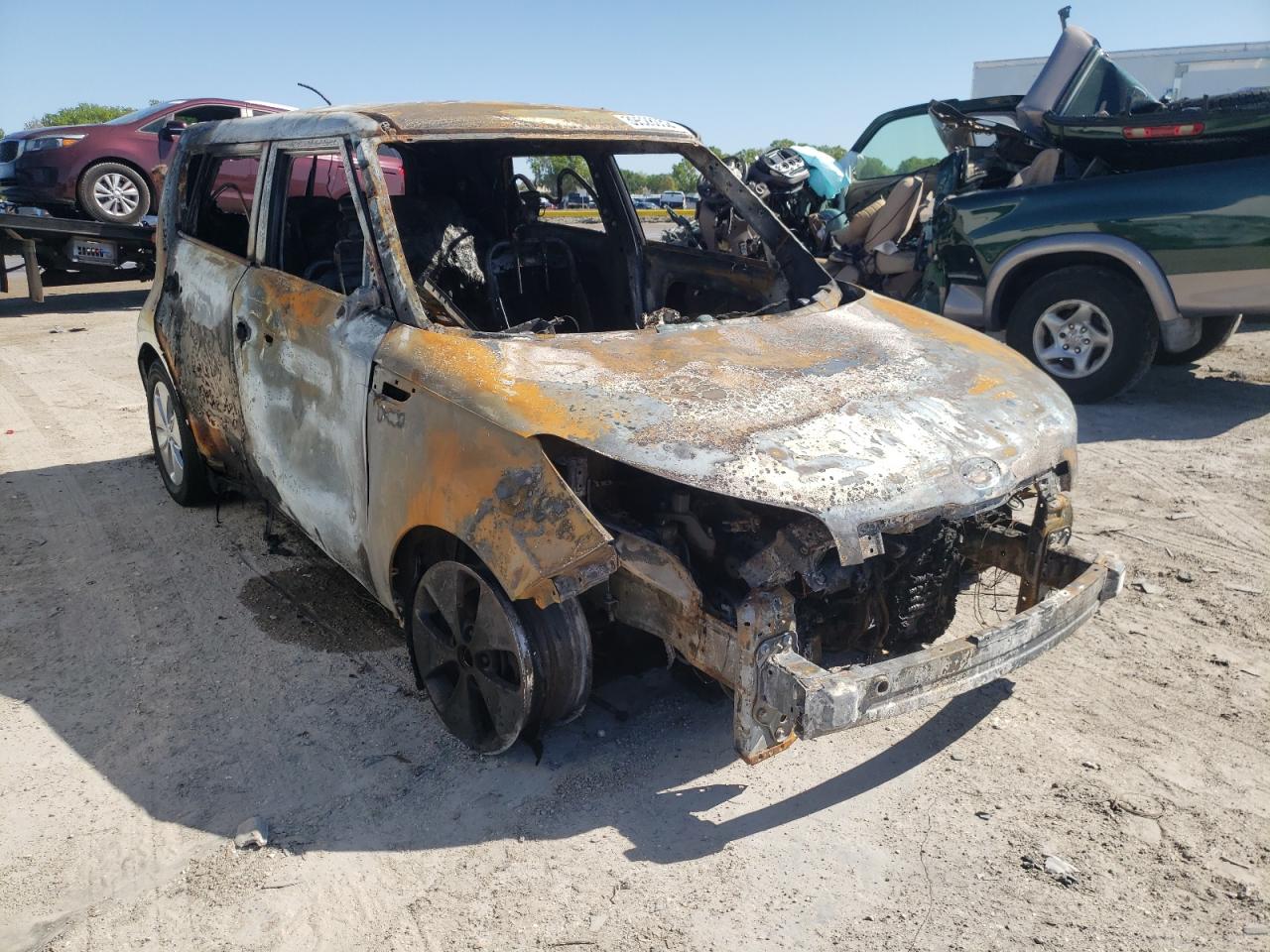 KIA SOUL 2016 with VIN KNDJN2A29G7378532 - Photo from auction