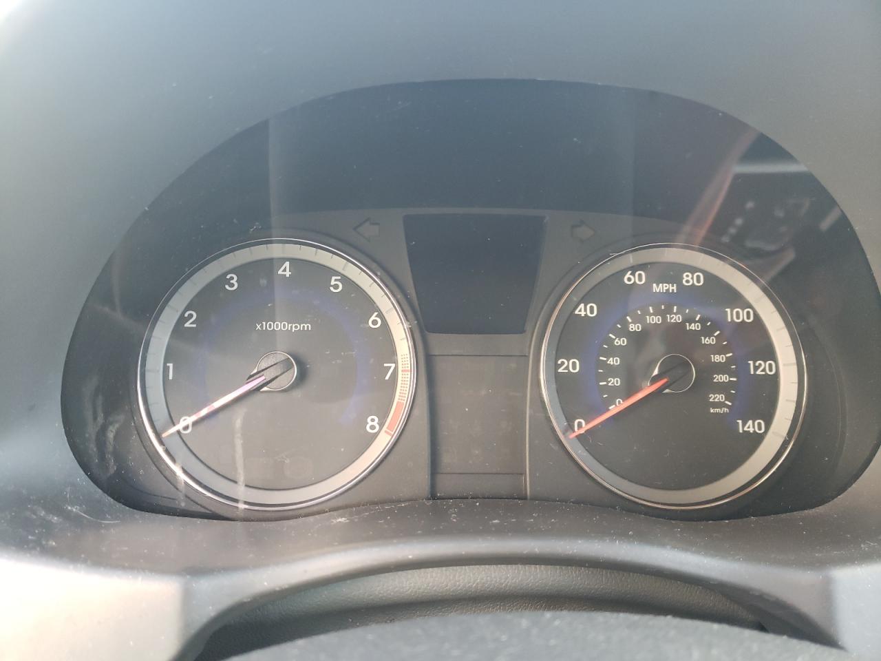 Photo 8 from auction – 2012 HYUNDAI ACCENT GLS with VIN KMHCT4AE6CU209421