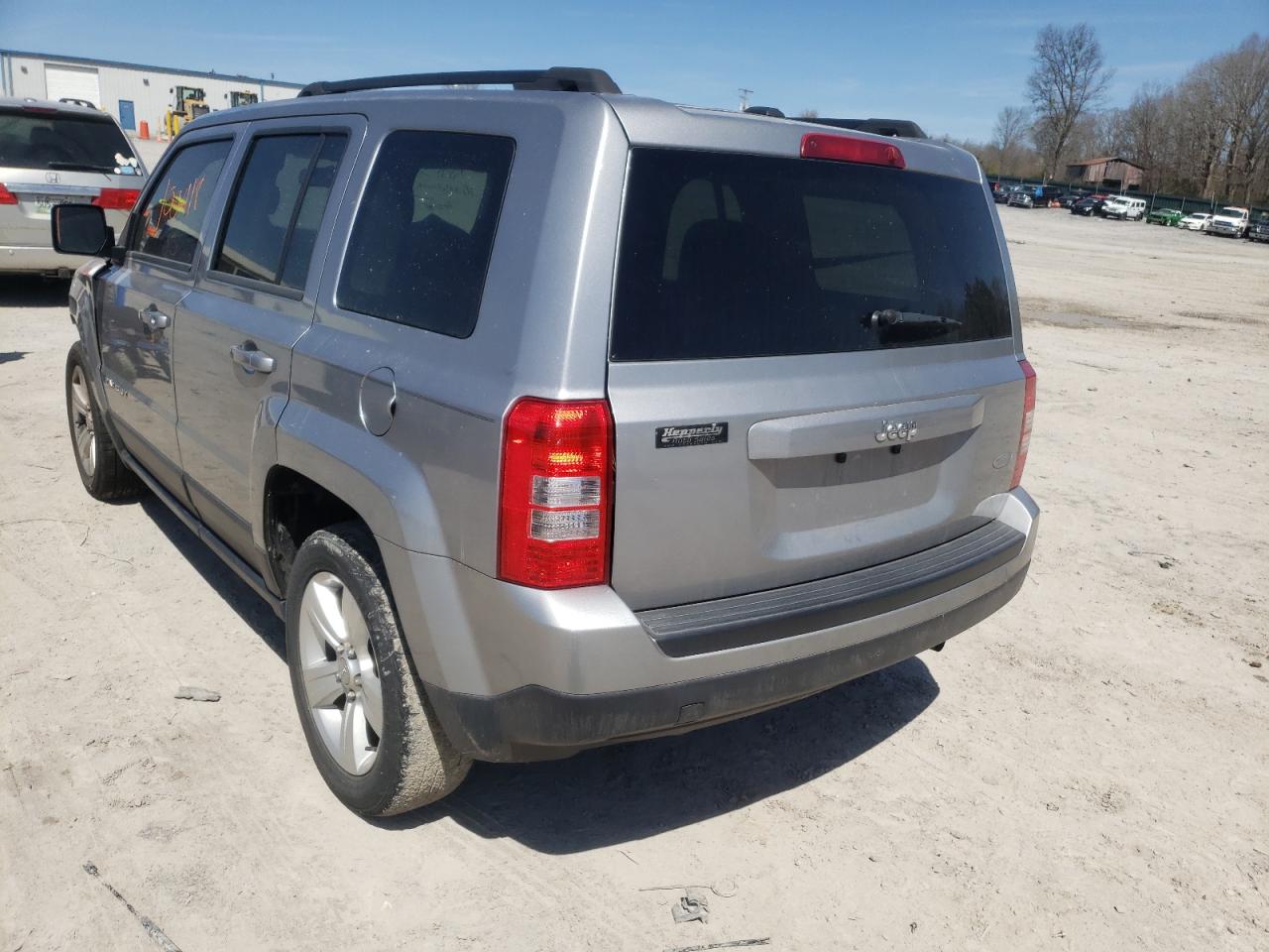Photo 3 from auction – 2017 JEEP PATRIOT LA with VIN 1C4NJPFA5HD148743