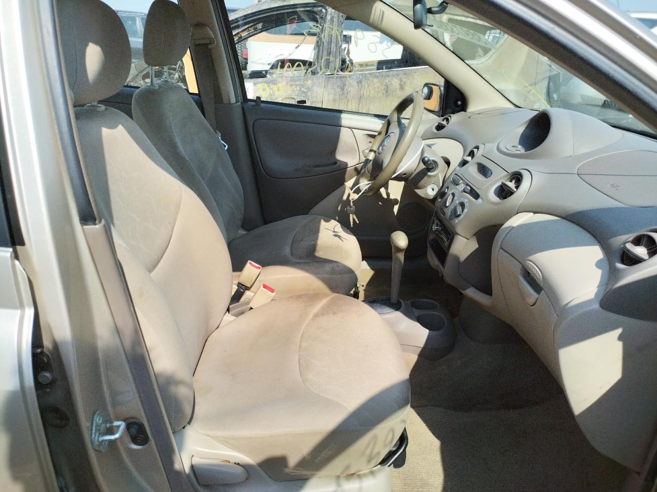 Photo 5 from auction – 2004 TOYOTA ECHO with VIN JTDBT123440333398