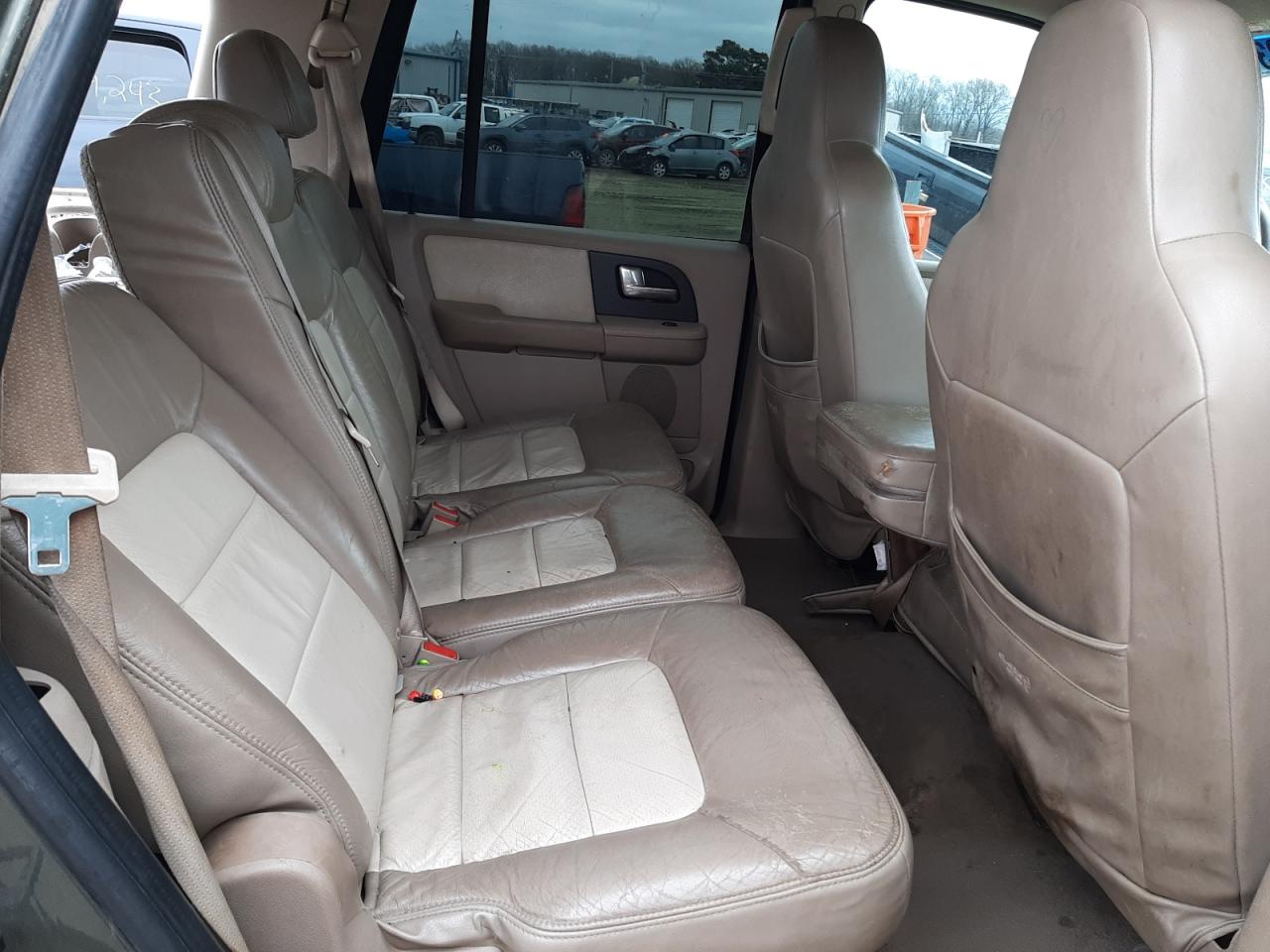 Photo 6 from auction – 2003 FORD EXPEDITION with VIN 1FMRU15W73LB69848