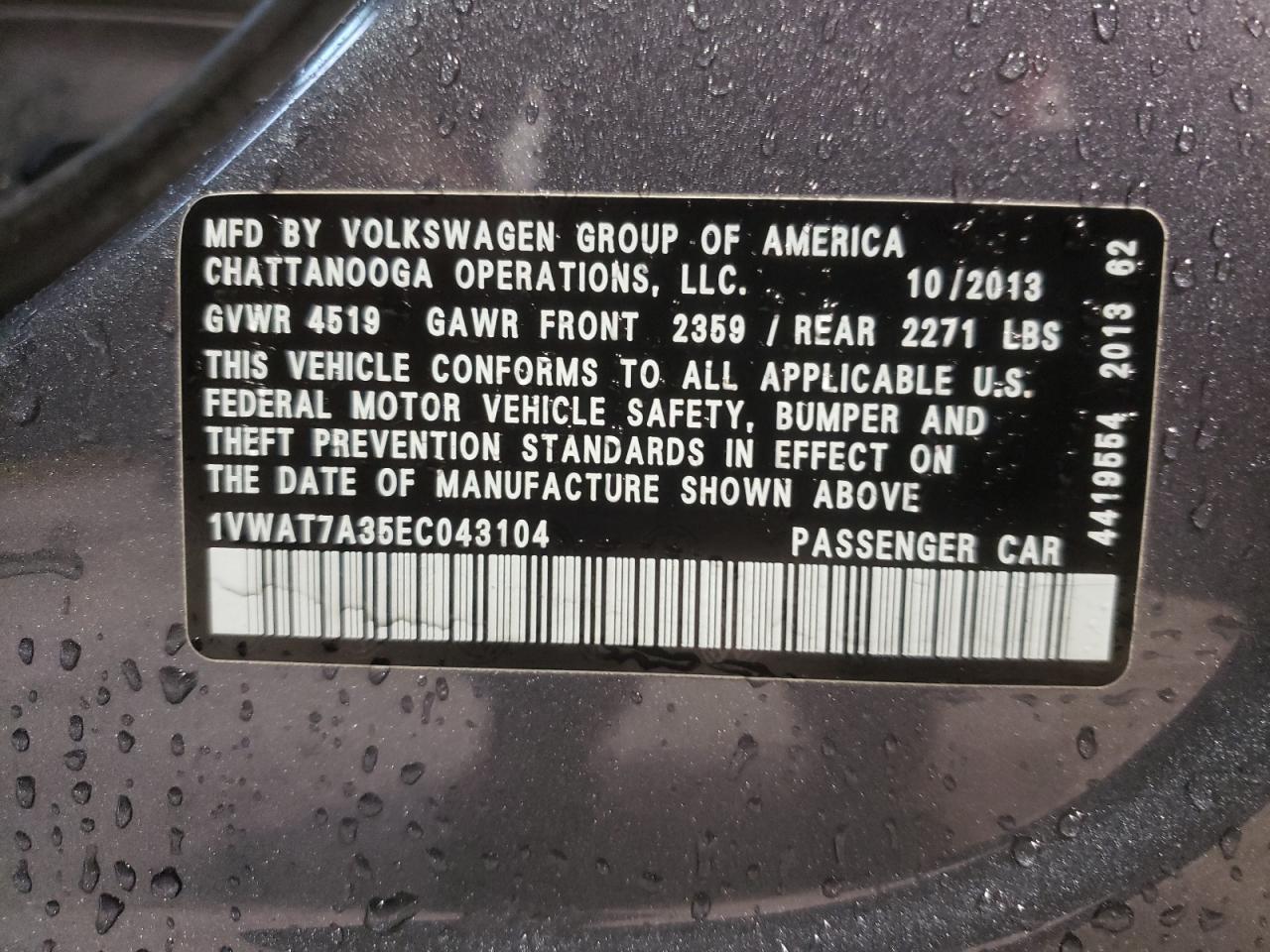 Photo 10 from auction – 2014 VOLKSWAGEN PASSAT S with VIN 1VWAT7A35EC043104
