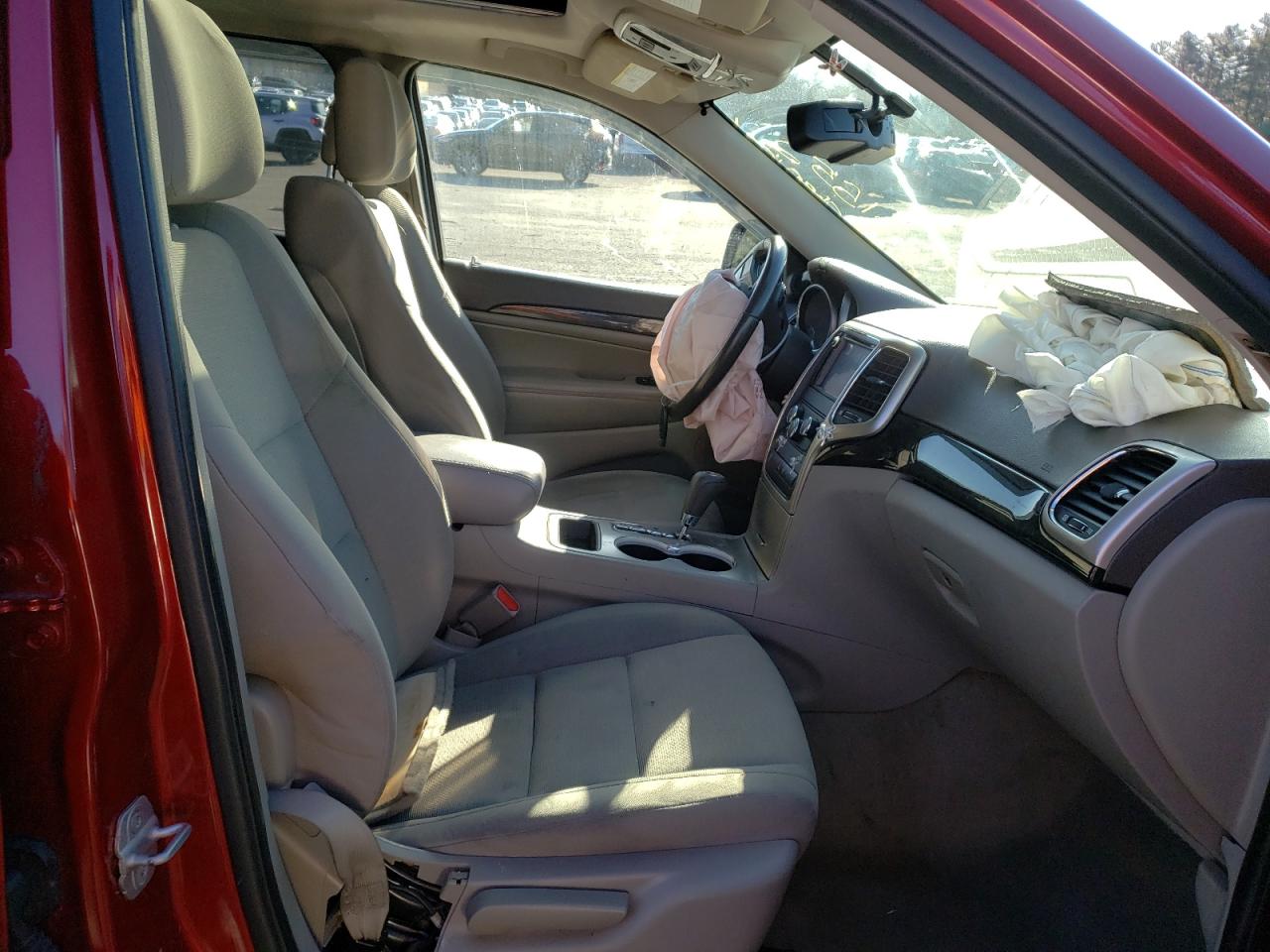 Photo 5 from auction – 2012 JEEP GRAND CHER with VIN 1C4RJFAG3CC156197