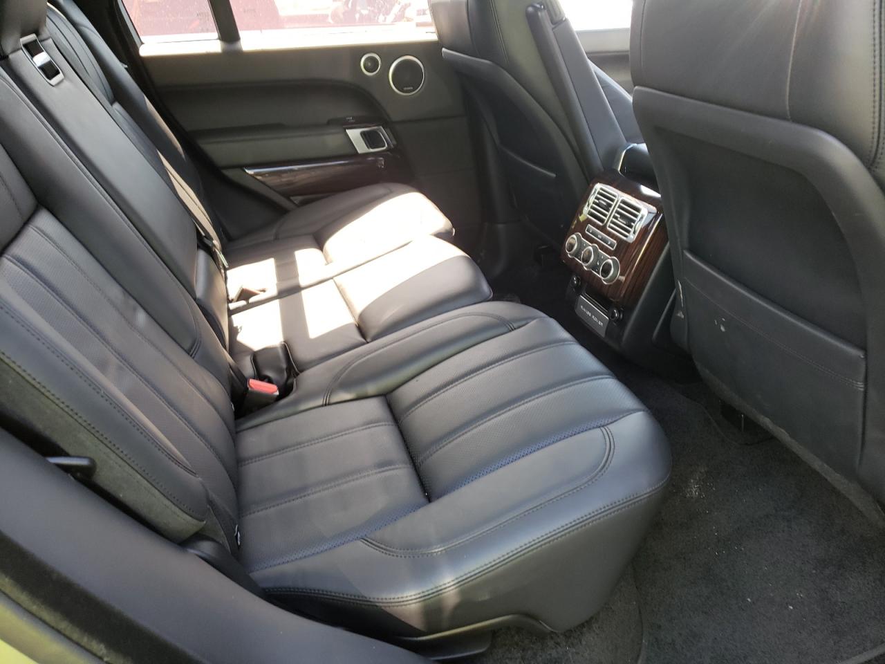 Photo 6 from auction – 2017 LAND ROVER RANGE ROVE with VIN SALGS2FV0HA372962