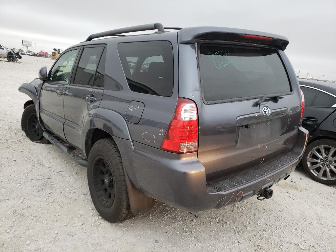 Photo 3 from auction – 2006 TOYOTA 4RUNNER SR with VIN JTEBU14R268060072