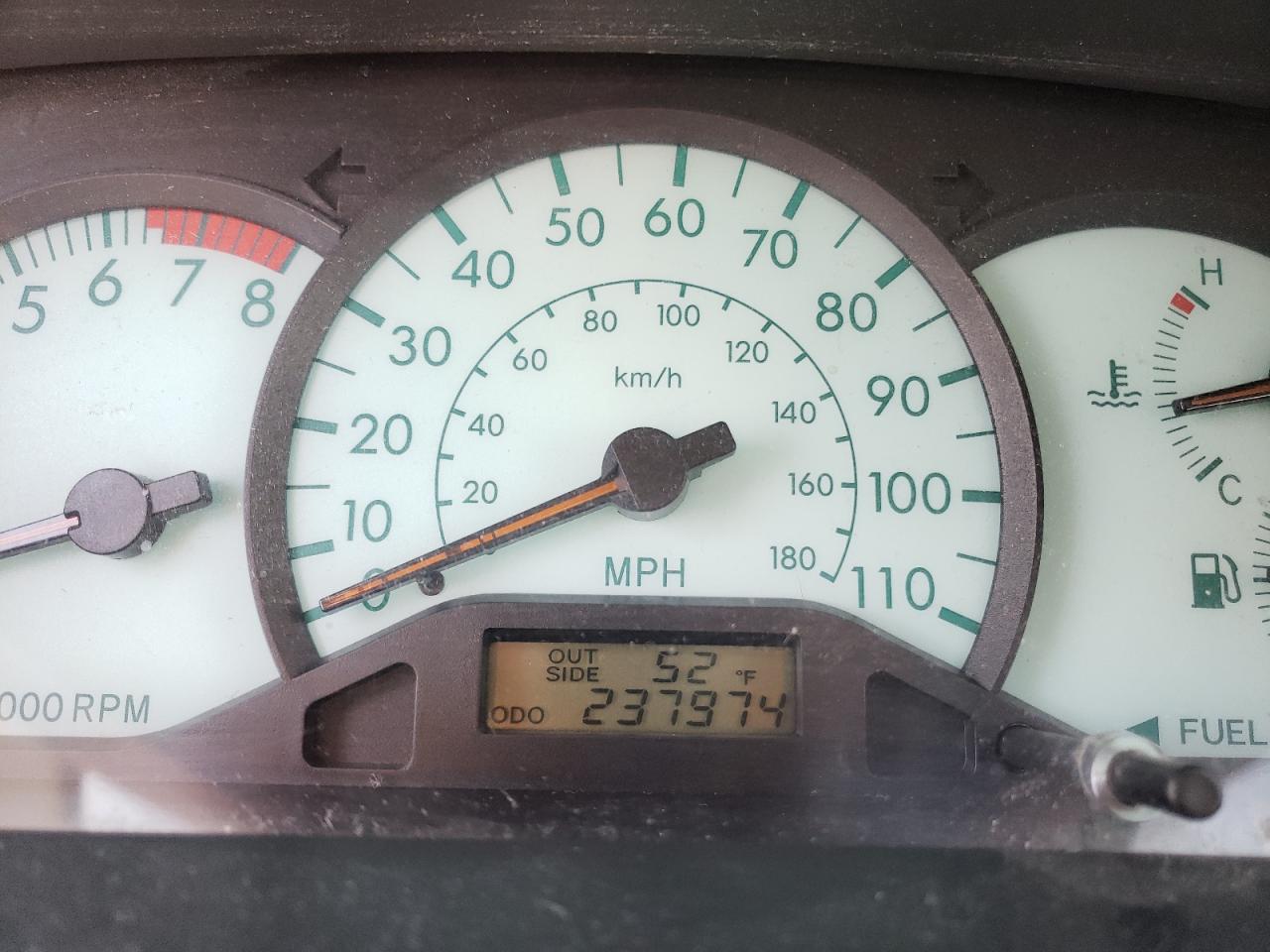 Photo 8 from auction – 2004 TOYOTA COROLLA CE with VIN 1NXBR32E64Z327439