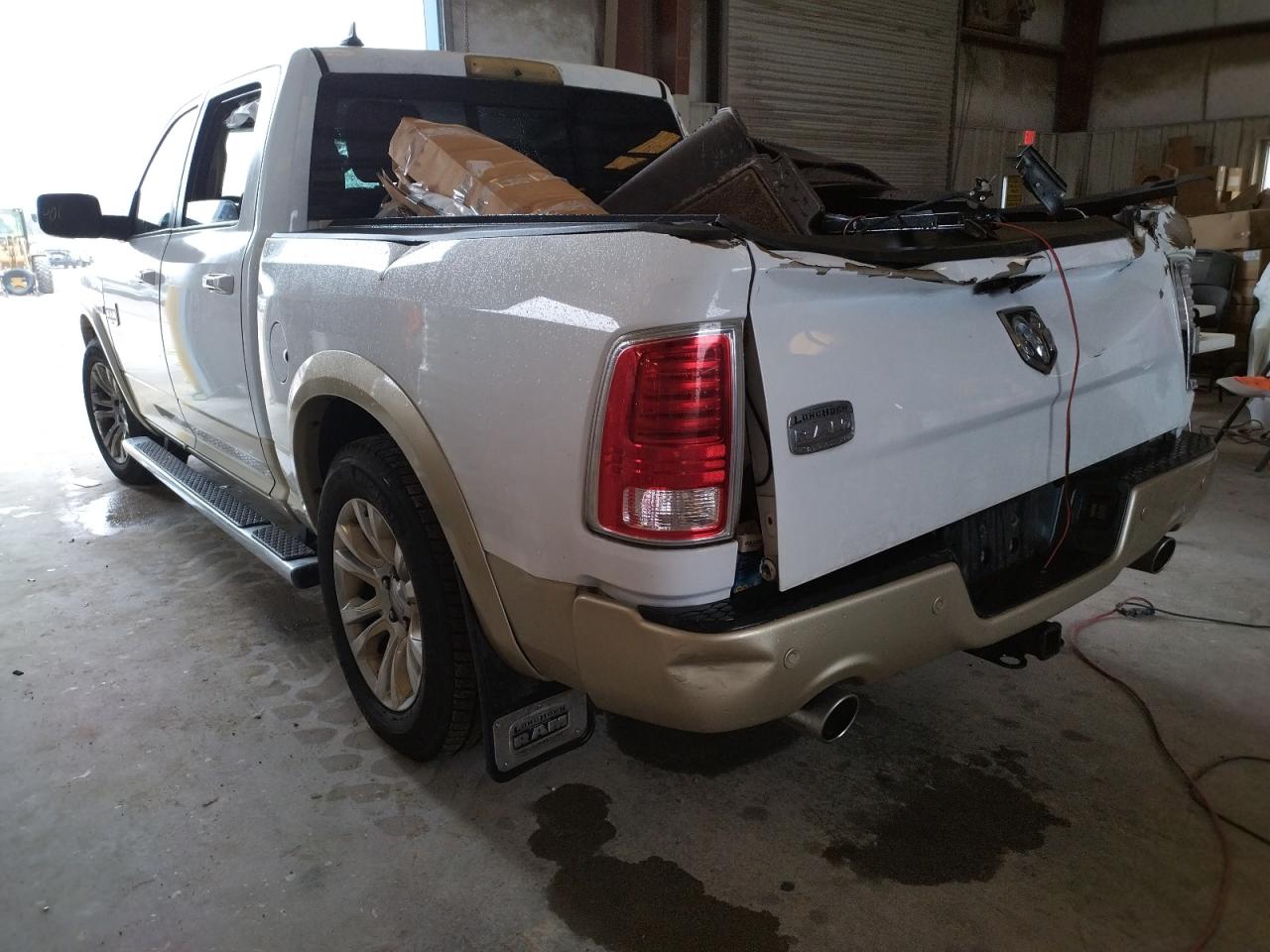 Photo 3 from auction – 2015 RAM 1500 LONGH with VIN 1C6RR6PM9FS623890