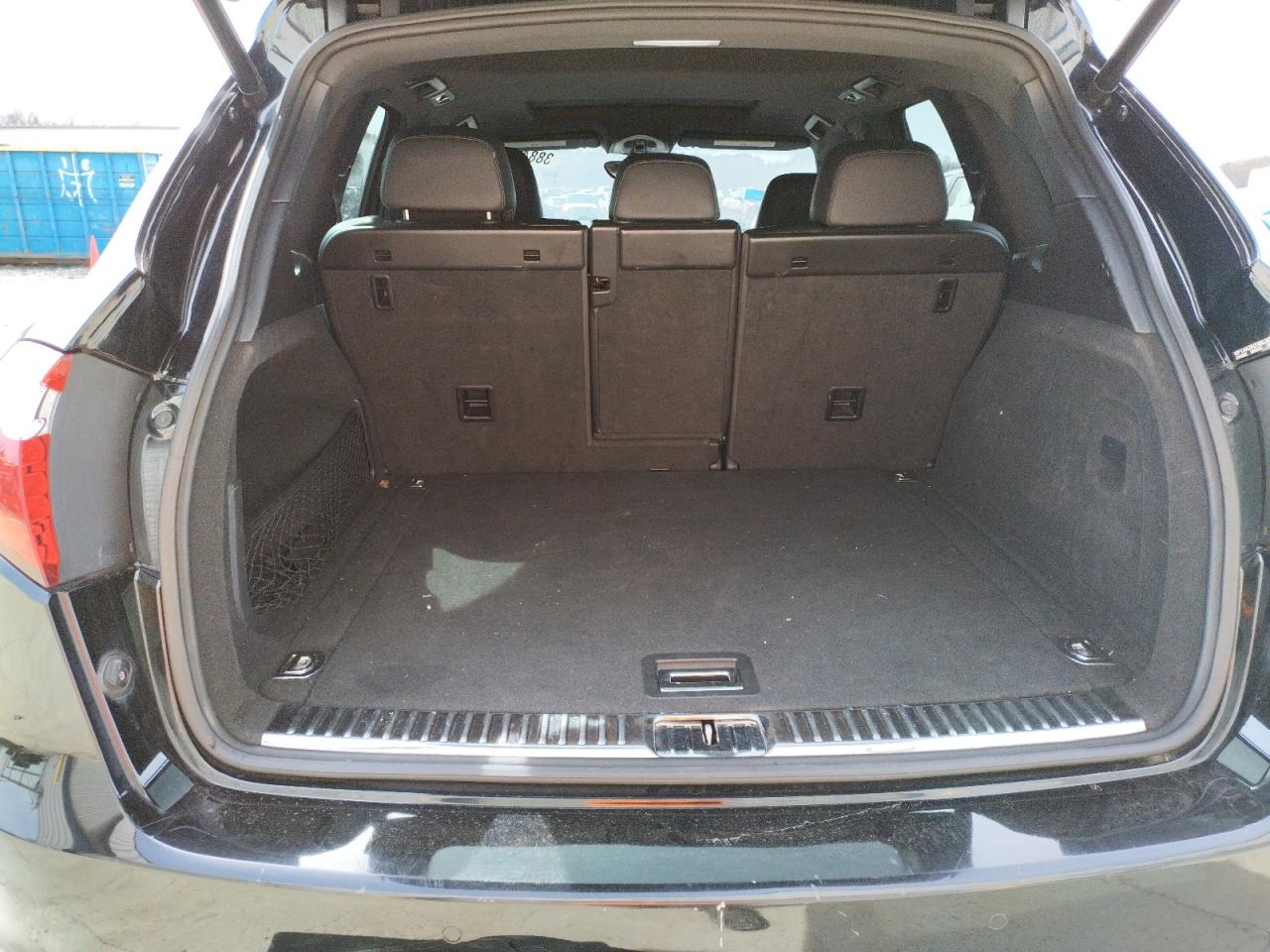 Photo 9 from auction – 2011 PORSCHE CAYENNE with VIN WP1AA2A23BLA05562