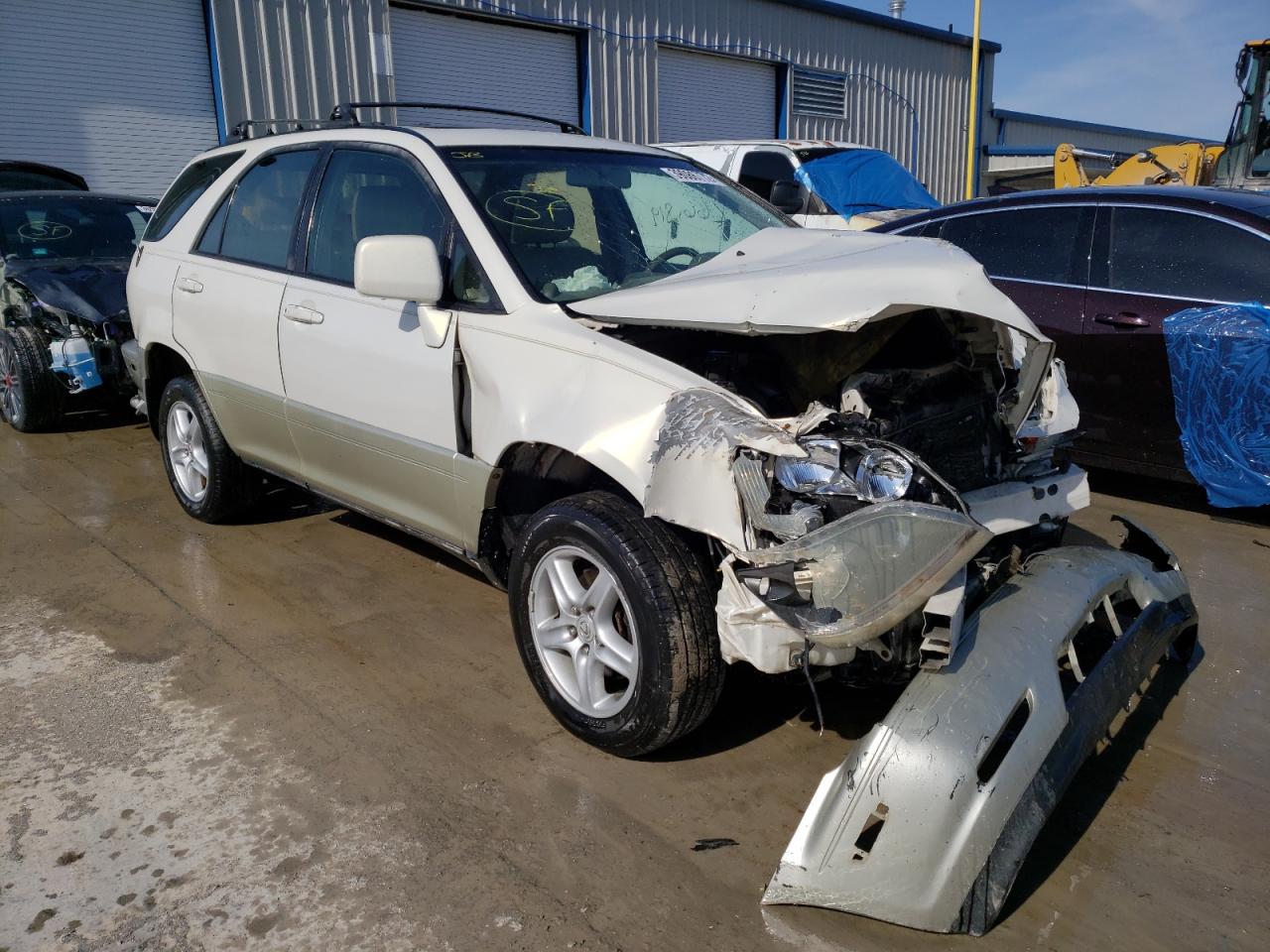 LEXUS RX 300 1999 with VIN JT6HF10U2X0029804 - Photo from auction