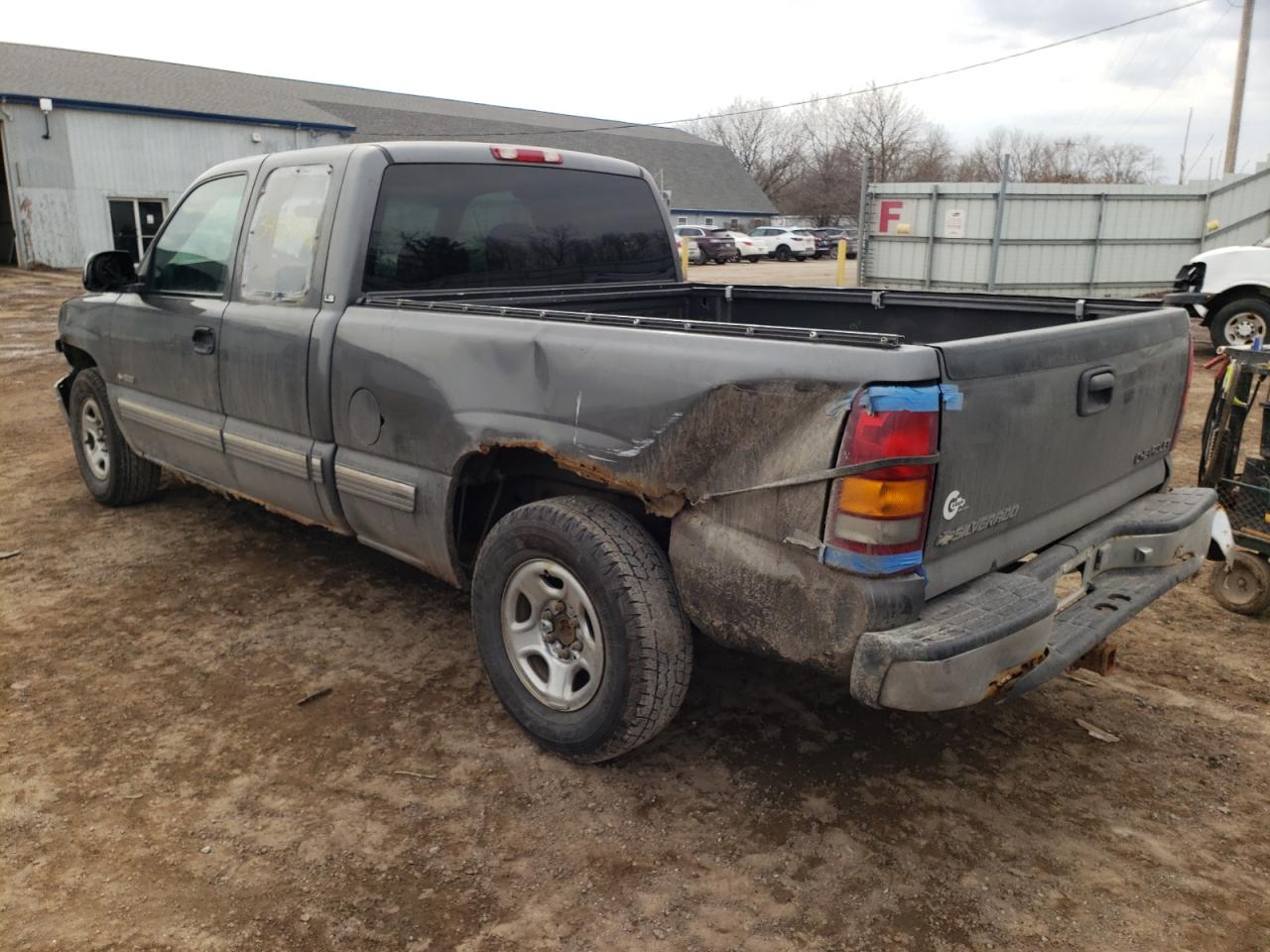 Photo 3 from auction – 2000 CHEVROLET SILVERADO with VIN 2GCEC19T3Y1393749