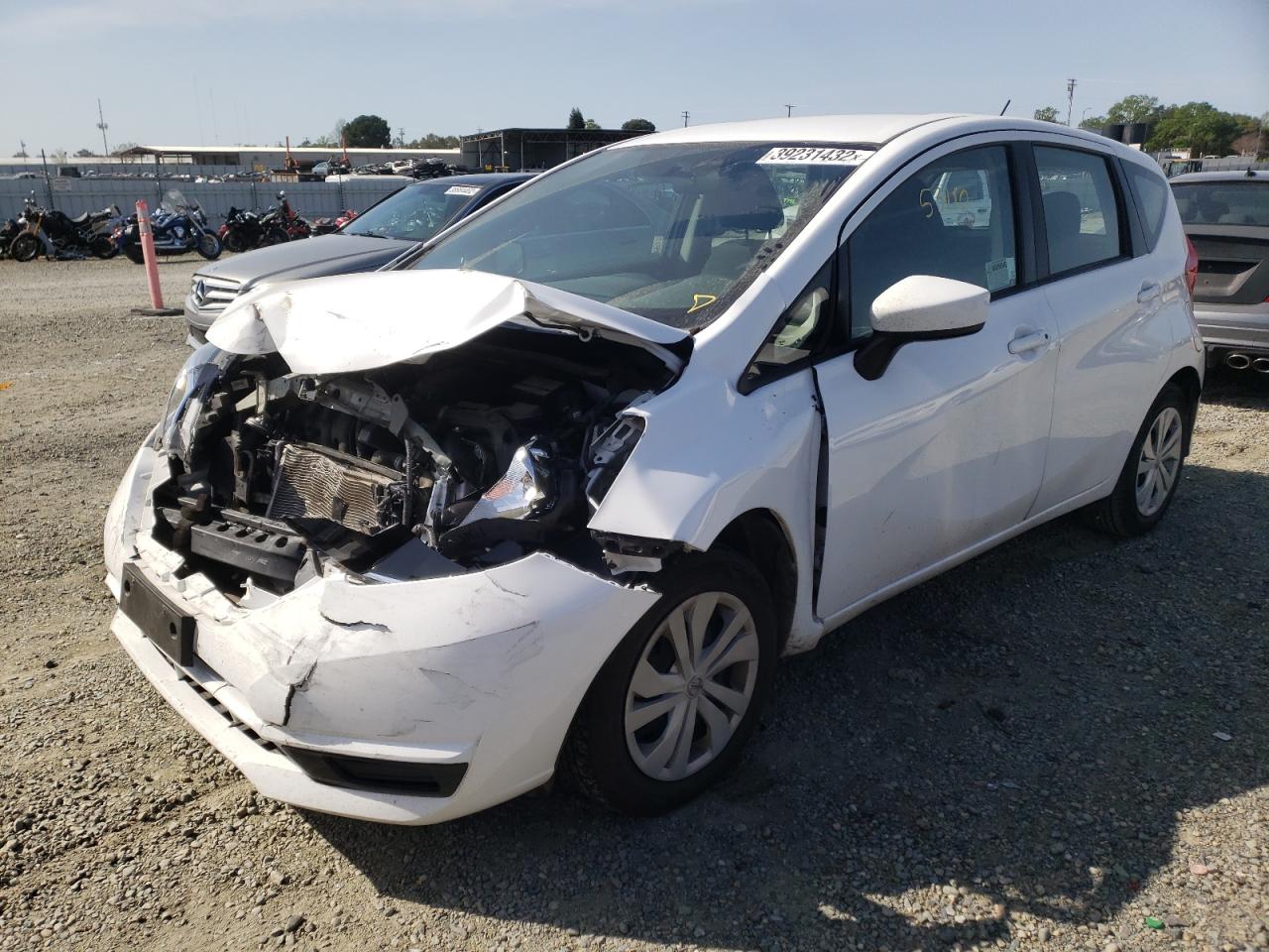 Photo 2 from auction – 2019 NISSAN VERSA NOTE with VIN 3N1CE2CP3KL361492