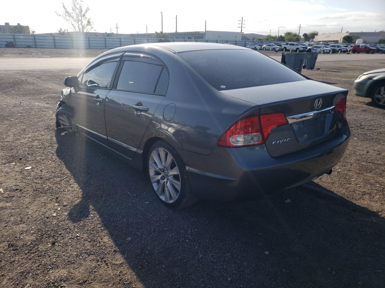 Photo 3 from auction – 2011 HONDA CIVIC LX with VIN 19XFA1F53BE036596