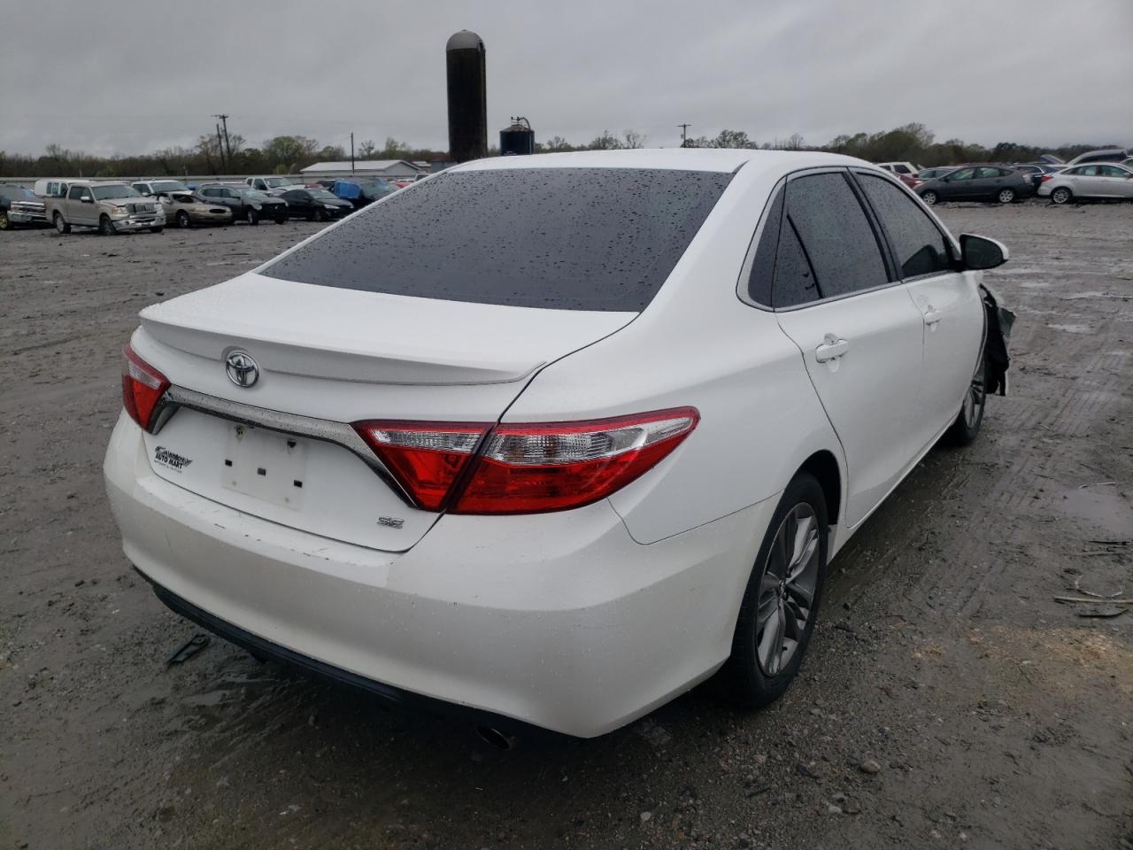 Photo 4 from auction – 2015 TOYOTA CAMRY LE with VIN 4T1BF1FK6FU931010