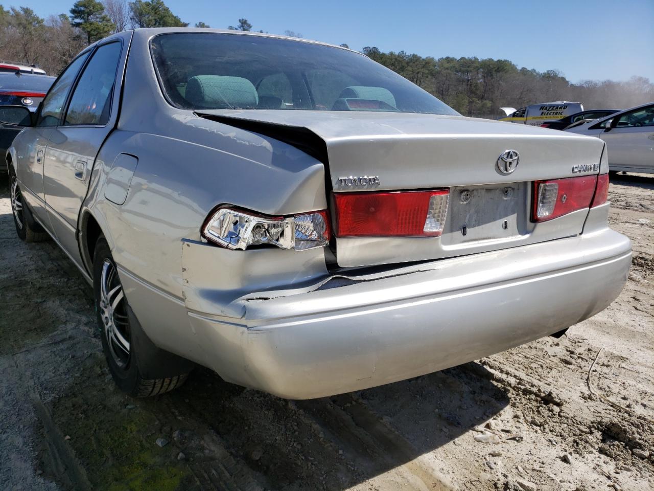 Photo 9 from auction – 2000 TOYOTA CAMRY CE with VIN JT2BG22K3Y0445254