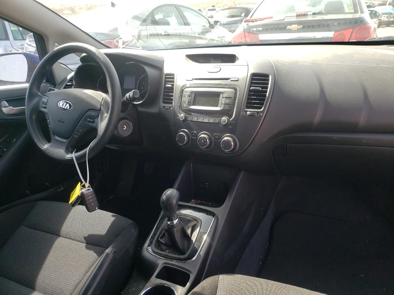 Photo 9 from auction – 2018 KIA FORTE LX with VIN 3KPFK4A71JE205729