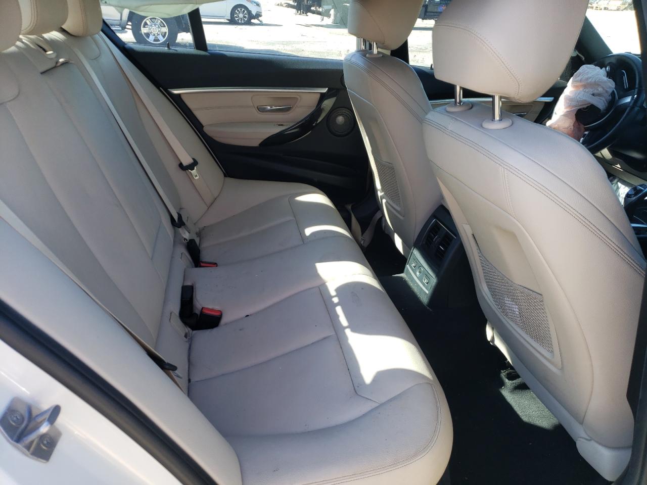 Photo 6 from auction – 2016 BMW 328 I SULE with VIN WBA8E9G54GNT42670