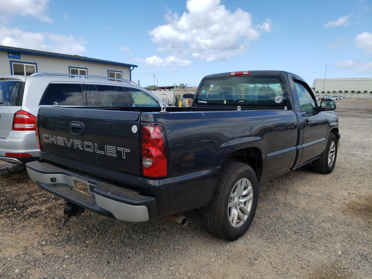 Photo 4 from auction – 2005 CHEVROLET SILVERADO with VIN 1GCEC14V95Z270663
