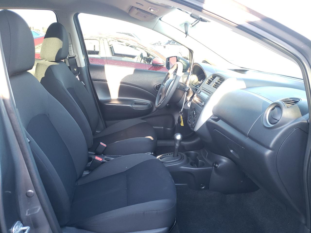 Photo 5 from auction – 2017 NISSAN VERSA NOTE with VIN 3N1CE2CP6HL359762