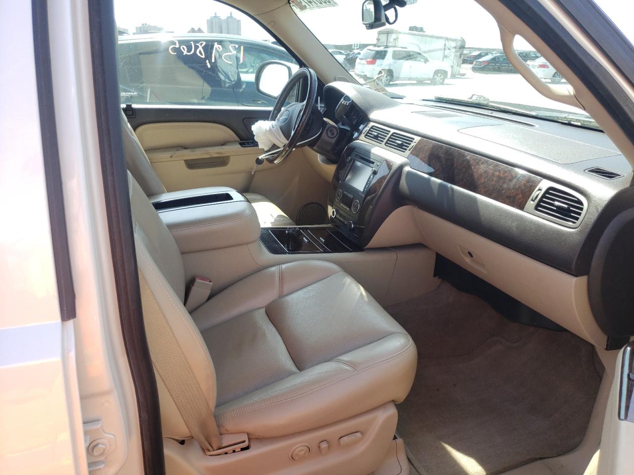 Photo 5 from auction – 2013 GMC YUKON DENA with VIN 1GKS1EEF2DR162041