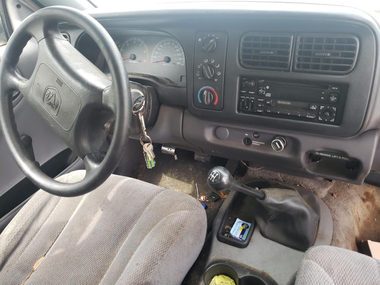 Photo 9 from auction – 2000 DODGE DAKOTA with VIN 1B7GL22X3YS568268