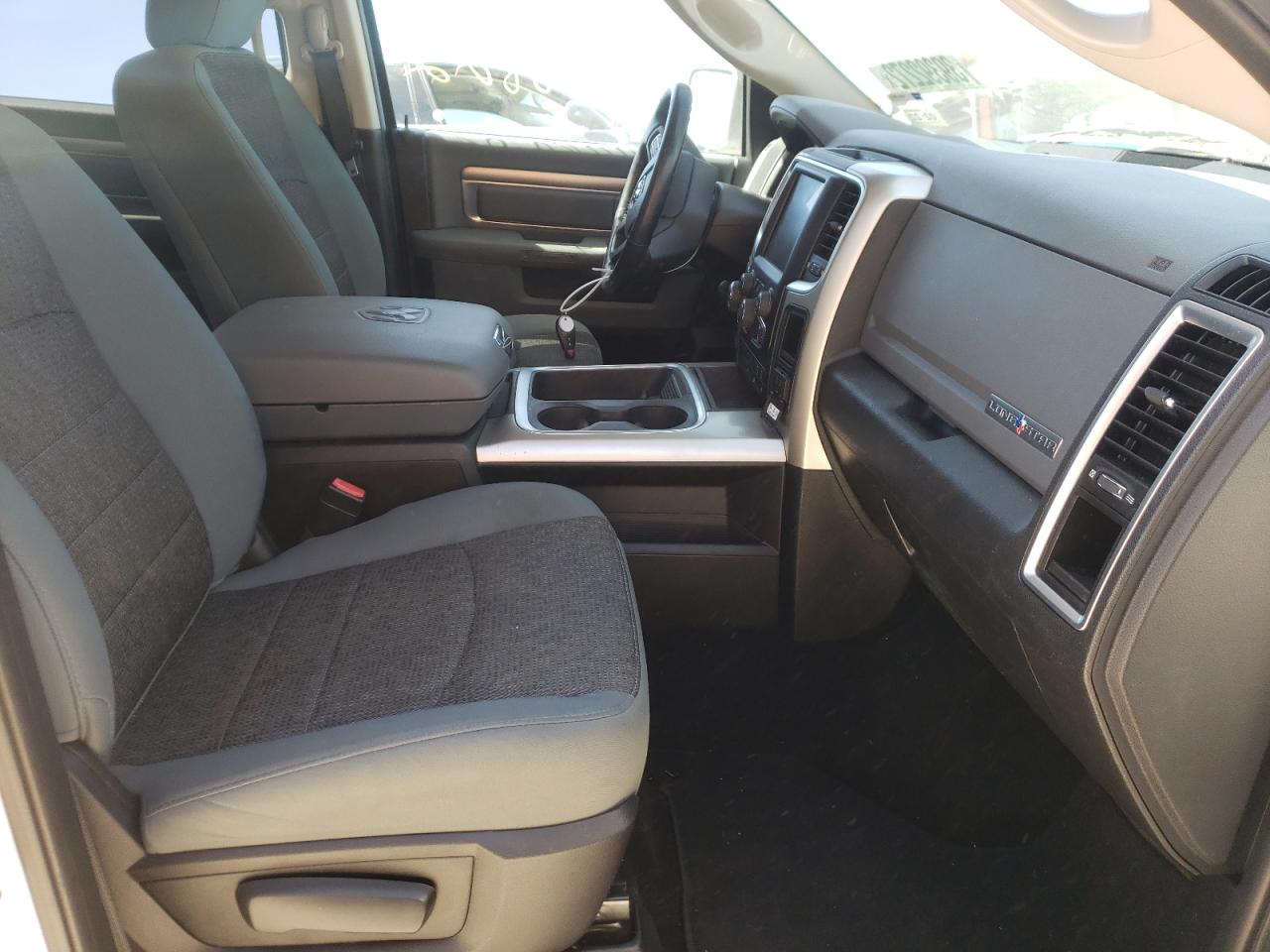 Photo 5 from auction – 2016 RAM 1500 SLT with VIN 1C6RR7LM9GS173395