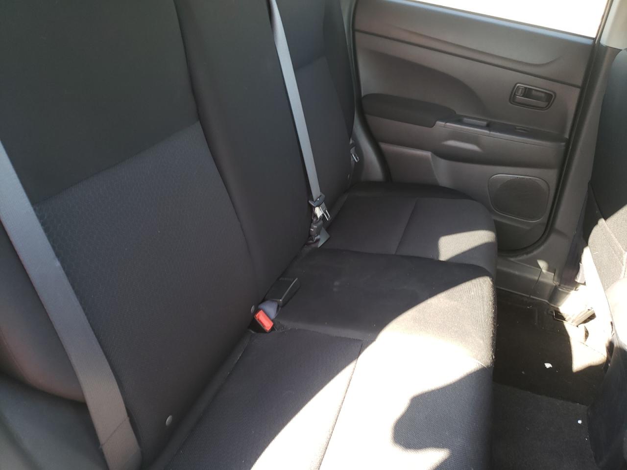 Photo 6 from auction – 2012 MITSUBISHI OUTLANDER with VIN JA4AP3AU1CZ001784