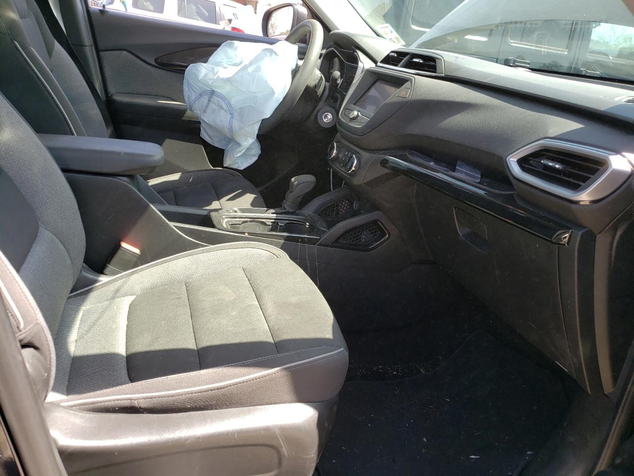Photo 5 from auction – 2021 CHEVROLET TRAILBLAZE with VIN KL79MMS20MB019401