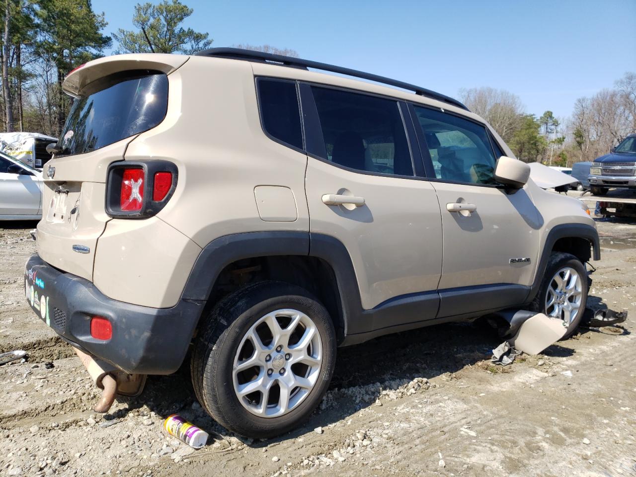 Photo 4 from auction – 2016 JEEP RENEGADE L with VIN ZACCJBBT3GPD19006