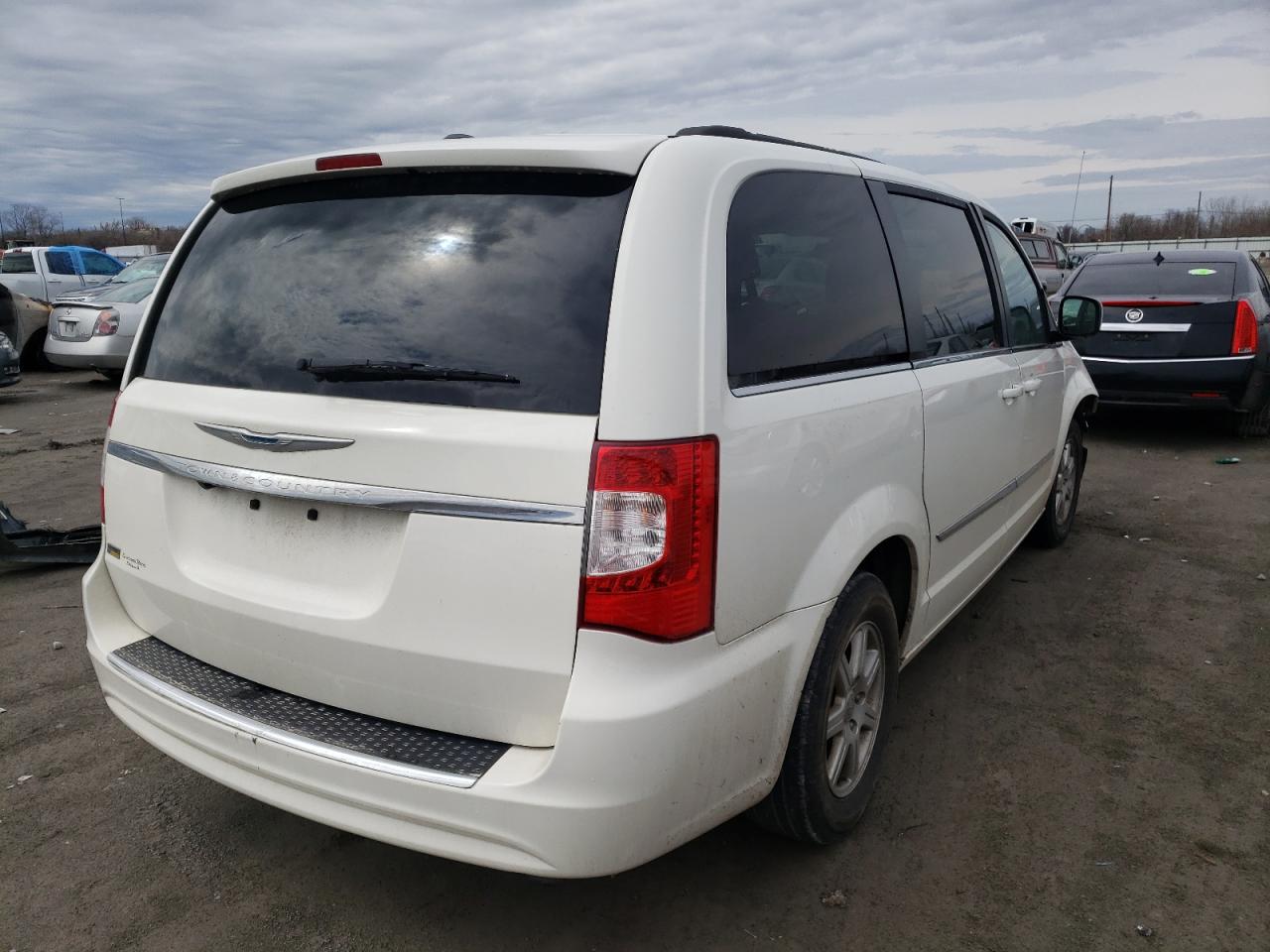 Photo 4 from auction – 2012 CHRYSLER TOWN & COU with VIN 2C4RC1BG4CR337649