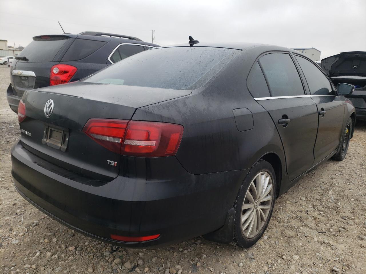 Photo 4 from auction – 2016 VOLKSWAGEN JETTA SEL with VIN 3VWL07AJ3GM395437