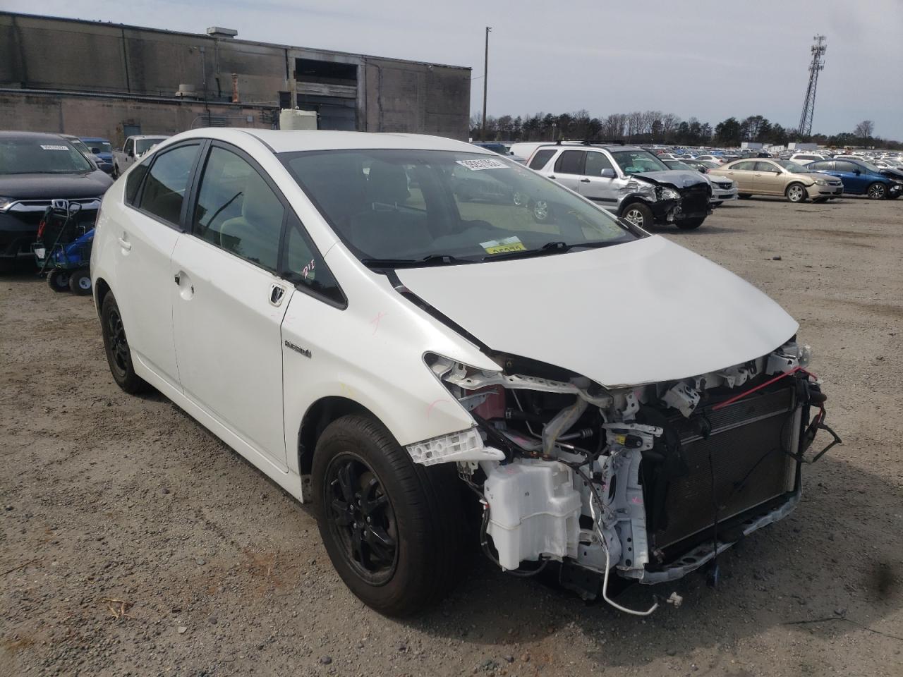 TOYOTA PRIUS 2014 with VIN JTDKN3DU5E1786582 - Photo from auction