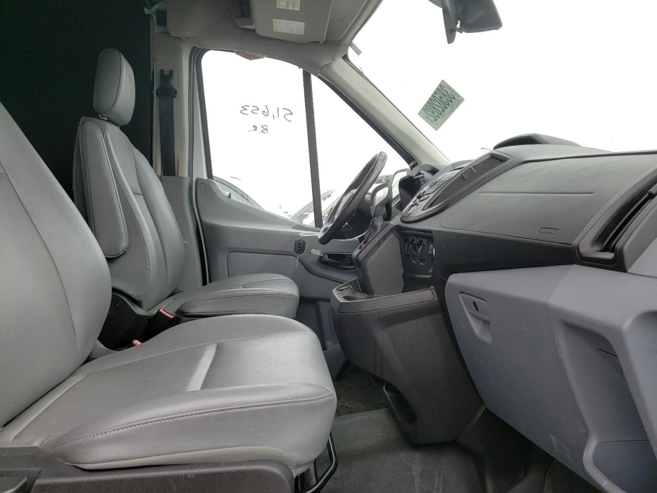 Foto 17 de la subasta – 2019 FORD TRANSIT T- con VIN 1FTYR2CM9KKB64471