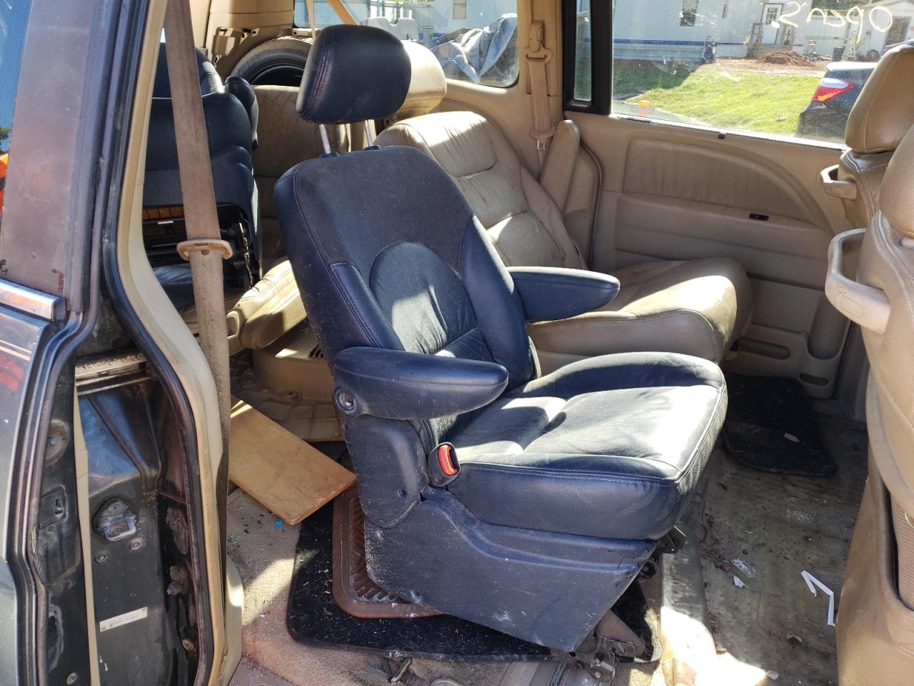 Photo 6 from auction – 2005 HONDA ODYSSEY EX with VIN 5FNRL38745B038809