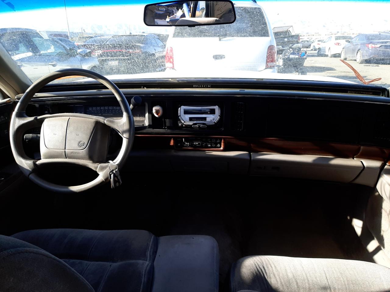 Photo 9 from auction – 1998 BUICK LESABRE CU with VIN 1G4HP52K2WH472460
