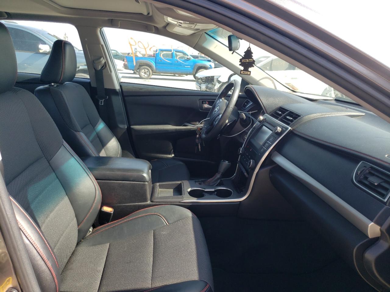 Photo 5 from auction – 2017 TOYOTA CAMRY LE with VIN 4T1BF1FK3HU324713