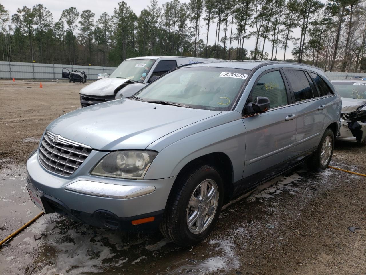 Photo 2 from auction – 2005 CHRYSLER PACIFICA T with VIN 2C4GM68485R655176