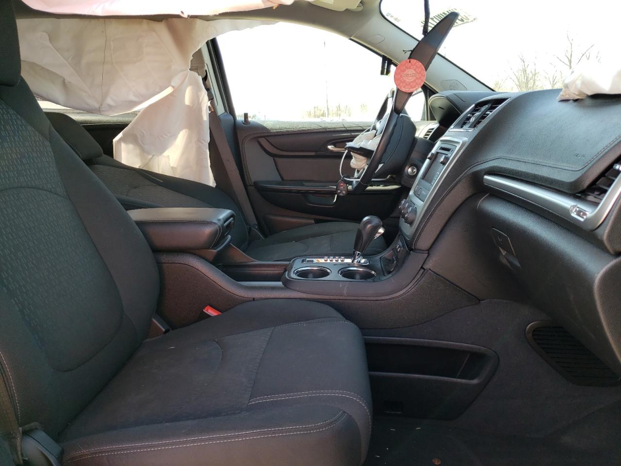 Photo 5 from auction – 2015 GMC ACADIA SLE with VIN 1GKKVPKD8FJ371465