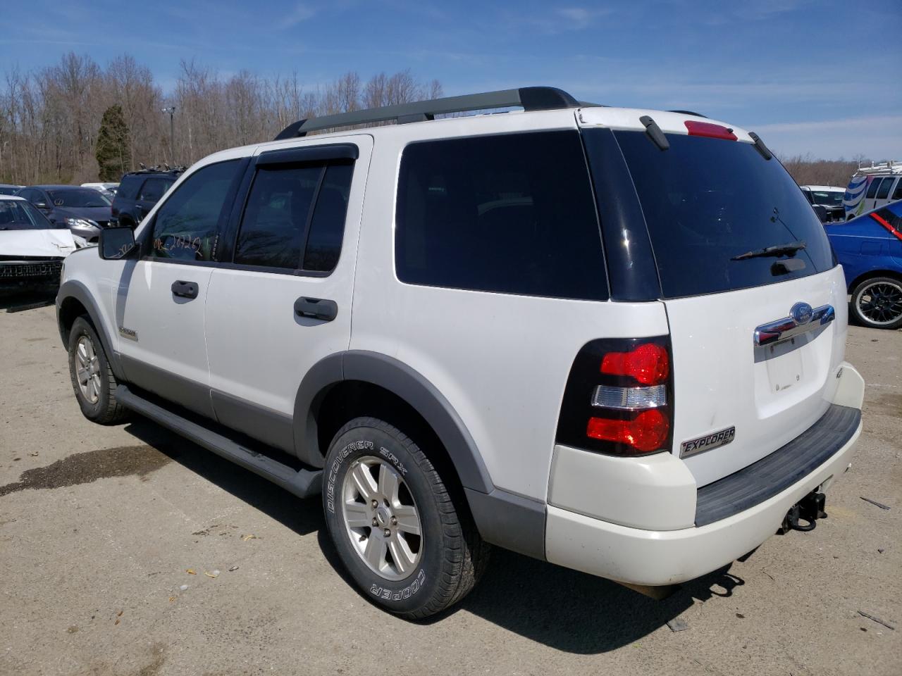 Photo 3 from auction – 2006 FORD EXPLORER X with VIN 1FMEU73E66UA66673