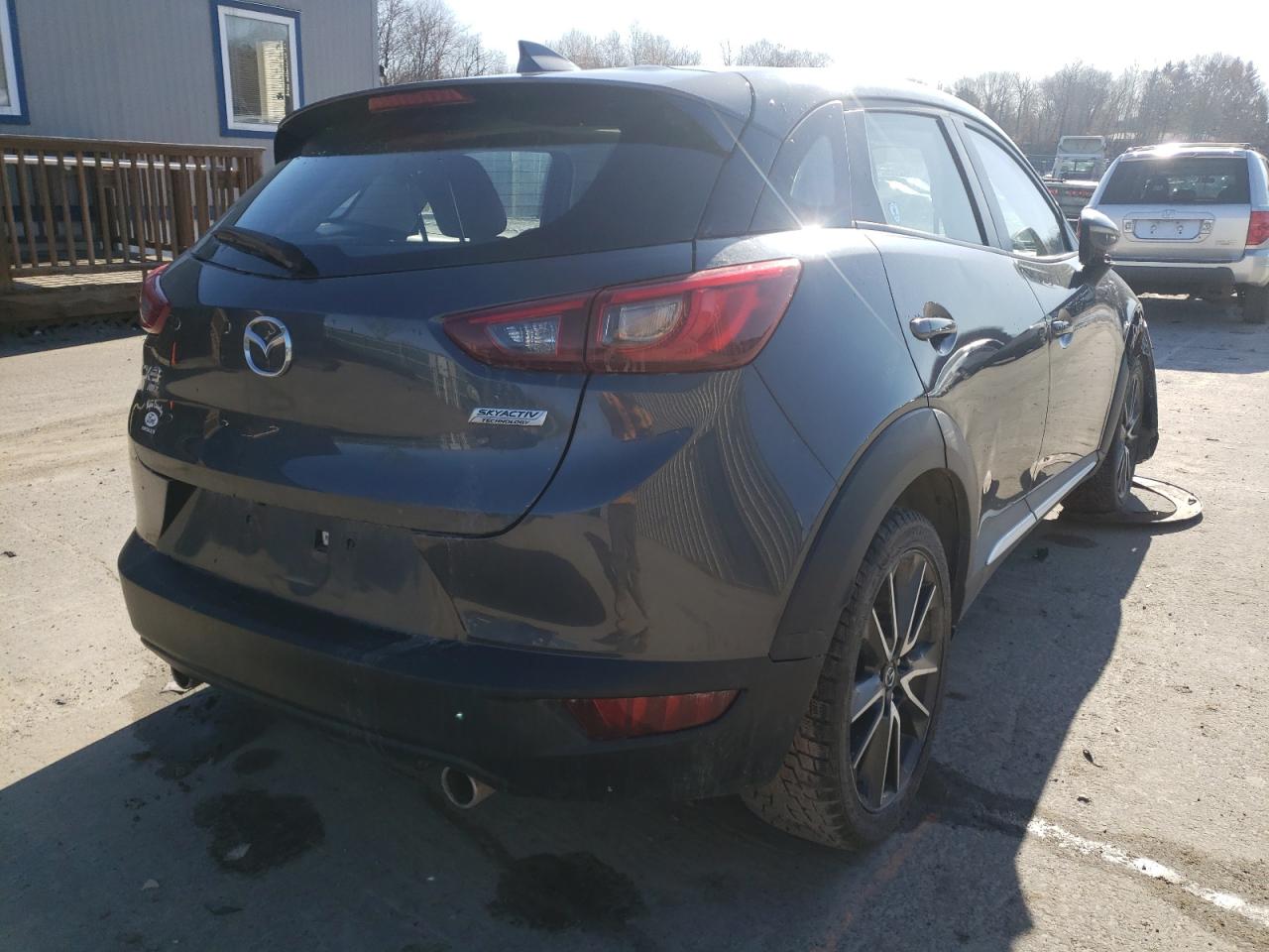Photo 4 from auction – 2017 MAZDA CX-3 GRAND with VIN JM1DKFD71H0141600