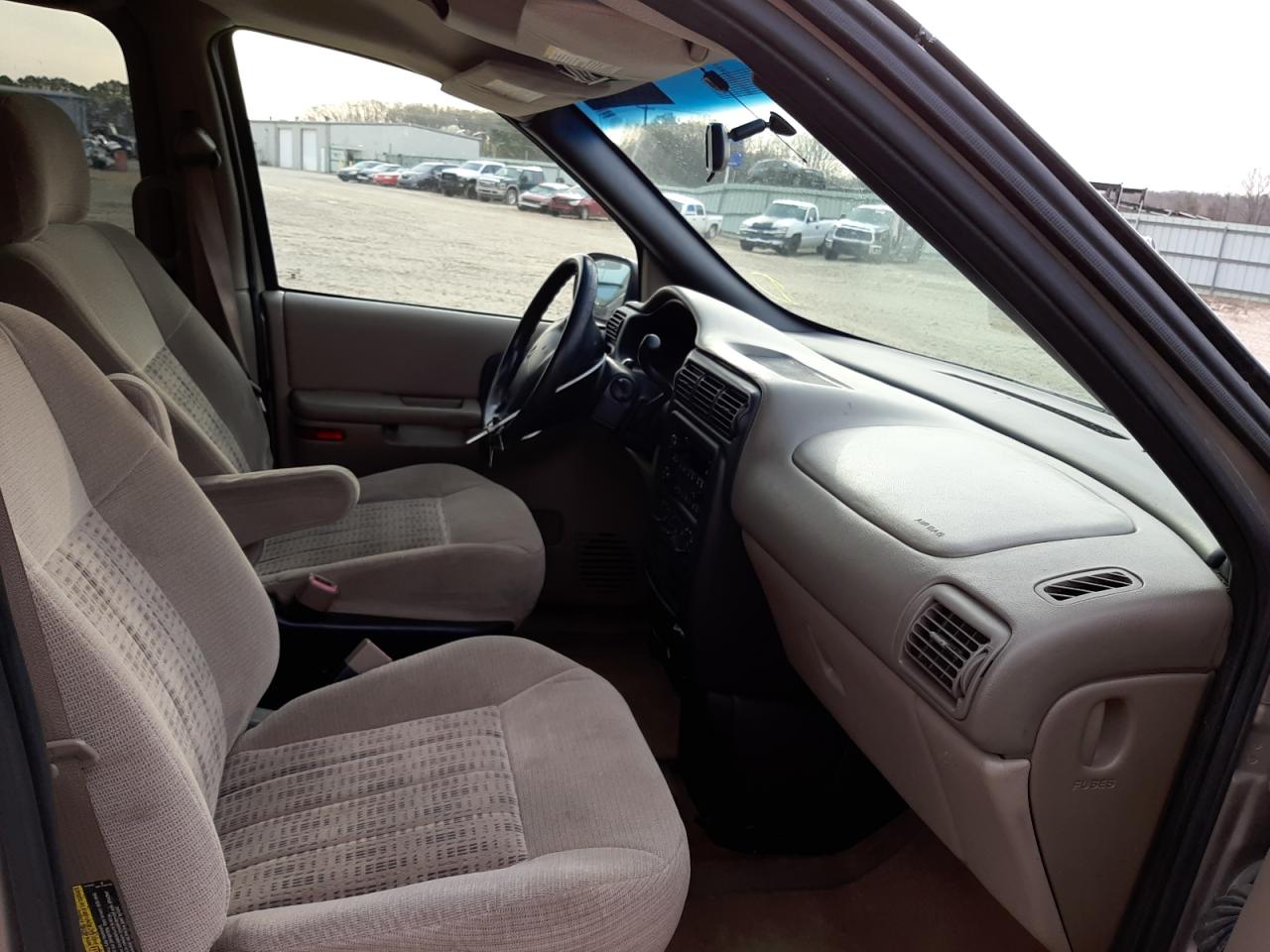 Photo 5 from auction – 2004 CHEVROLET VENTURE with VIN 1GNDX03E24D188112