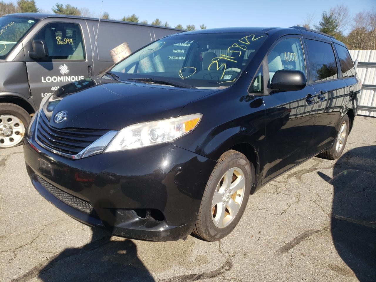 Photo 2 from auction – 2012 TOYOTA SIENNA LE with VIN 5TDKK3DC4CS219294