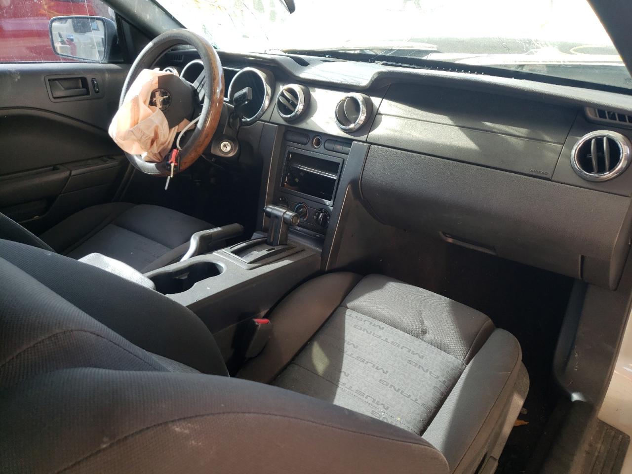 Photo 9 from auction – 2007 FORD MUSTANG with VIN 1ZVFT80N675207482