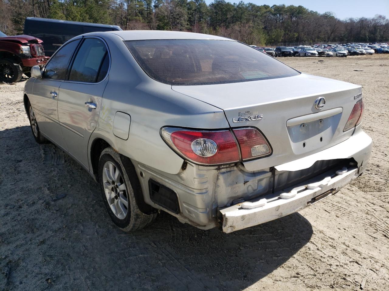 Photo 3 from auction – 2002 LEXUS ES 300 with VIN JTHBF30G325007213