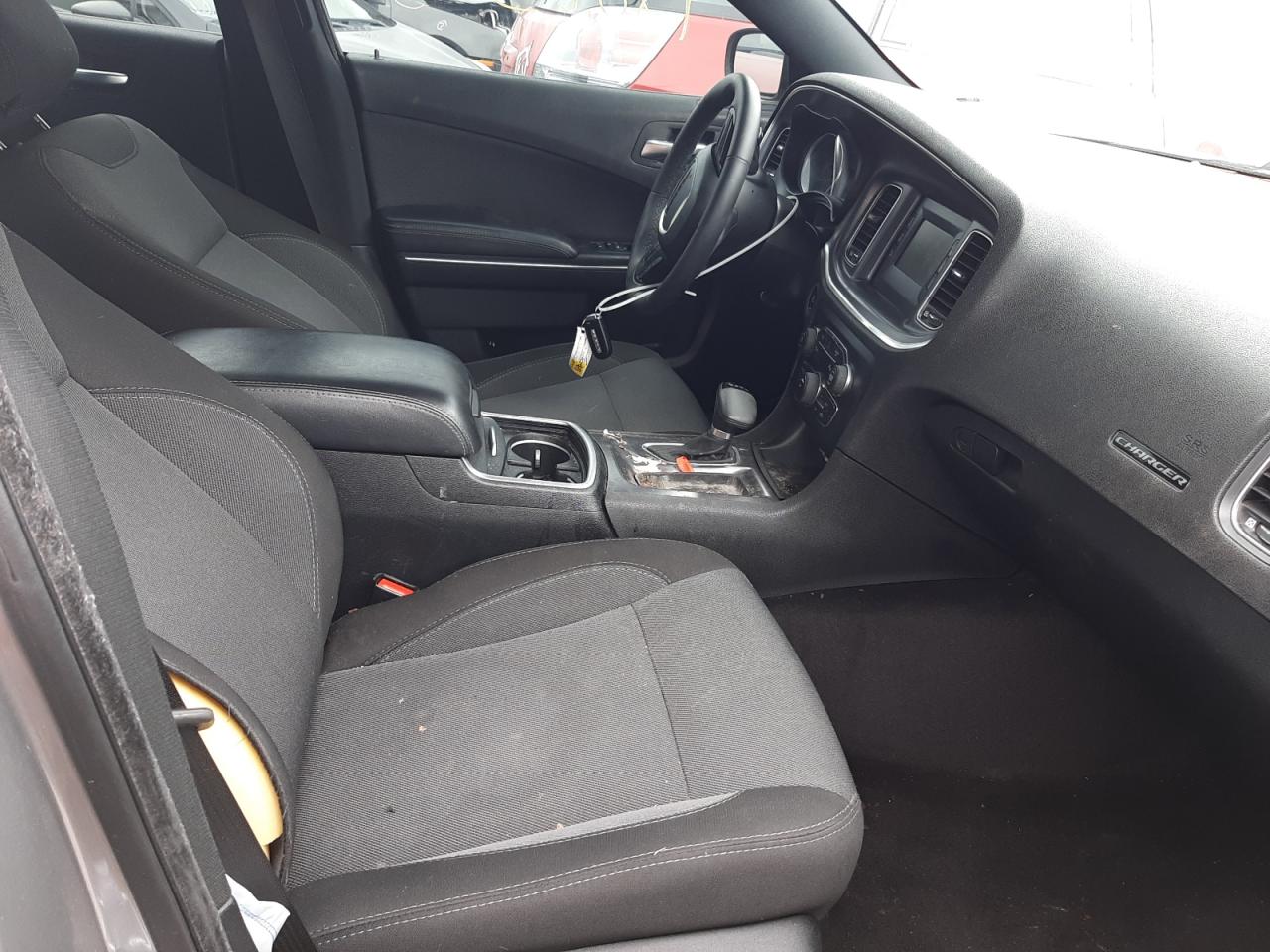 Photo 5 from auction – 2017 DODGE CHARGER SE with VIN 2C3CDXBG4HH575749