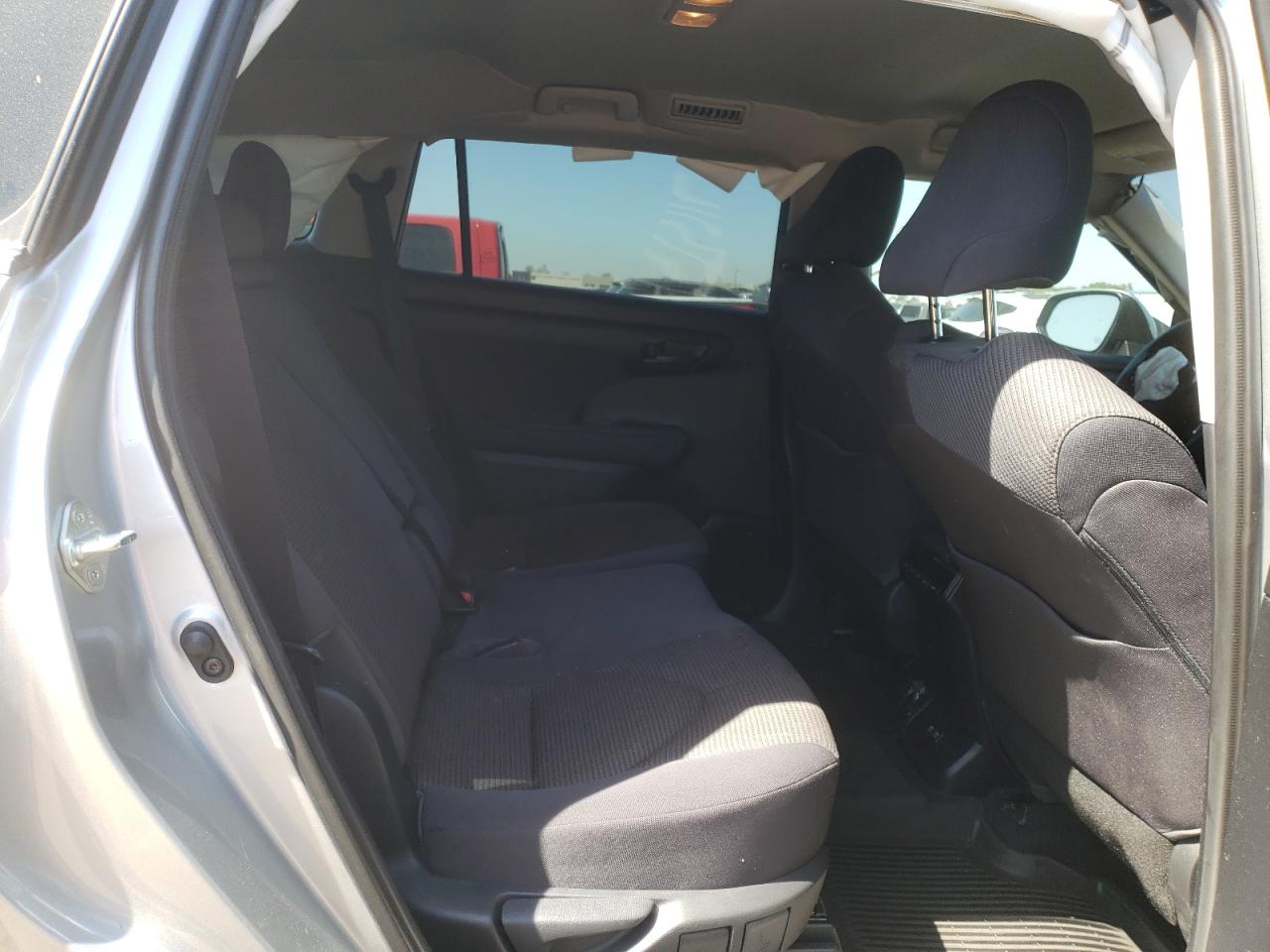 Photo 6 from auction – 2020 TOYOTA HIGHLANDER with VIN 5TDZZRAH6LS512126