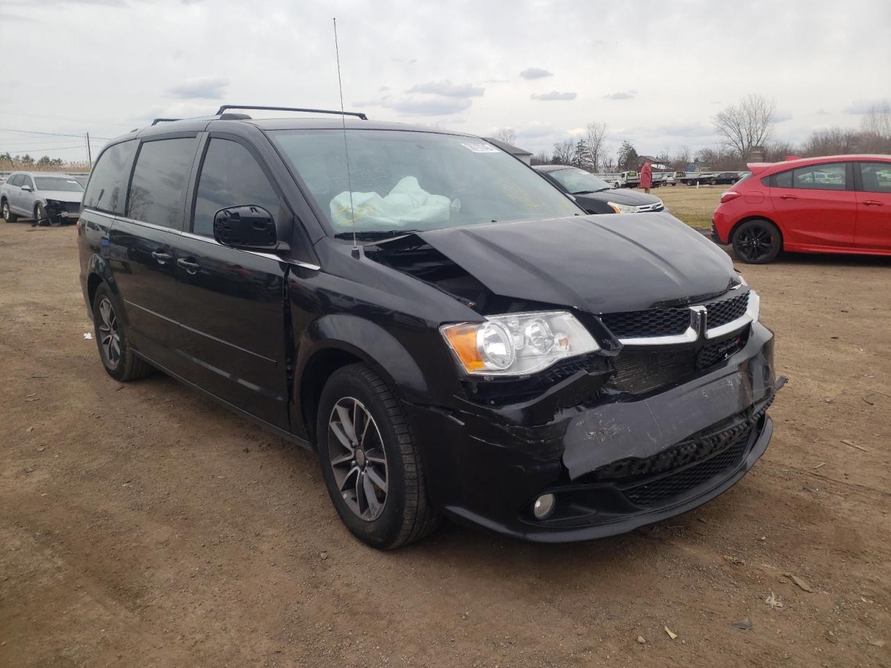 DODGE GRAND CARA 2017 con VIN 2C4RDGCG7HR574206 - Foto de la subasta