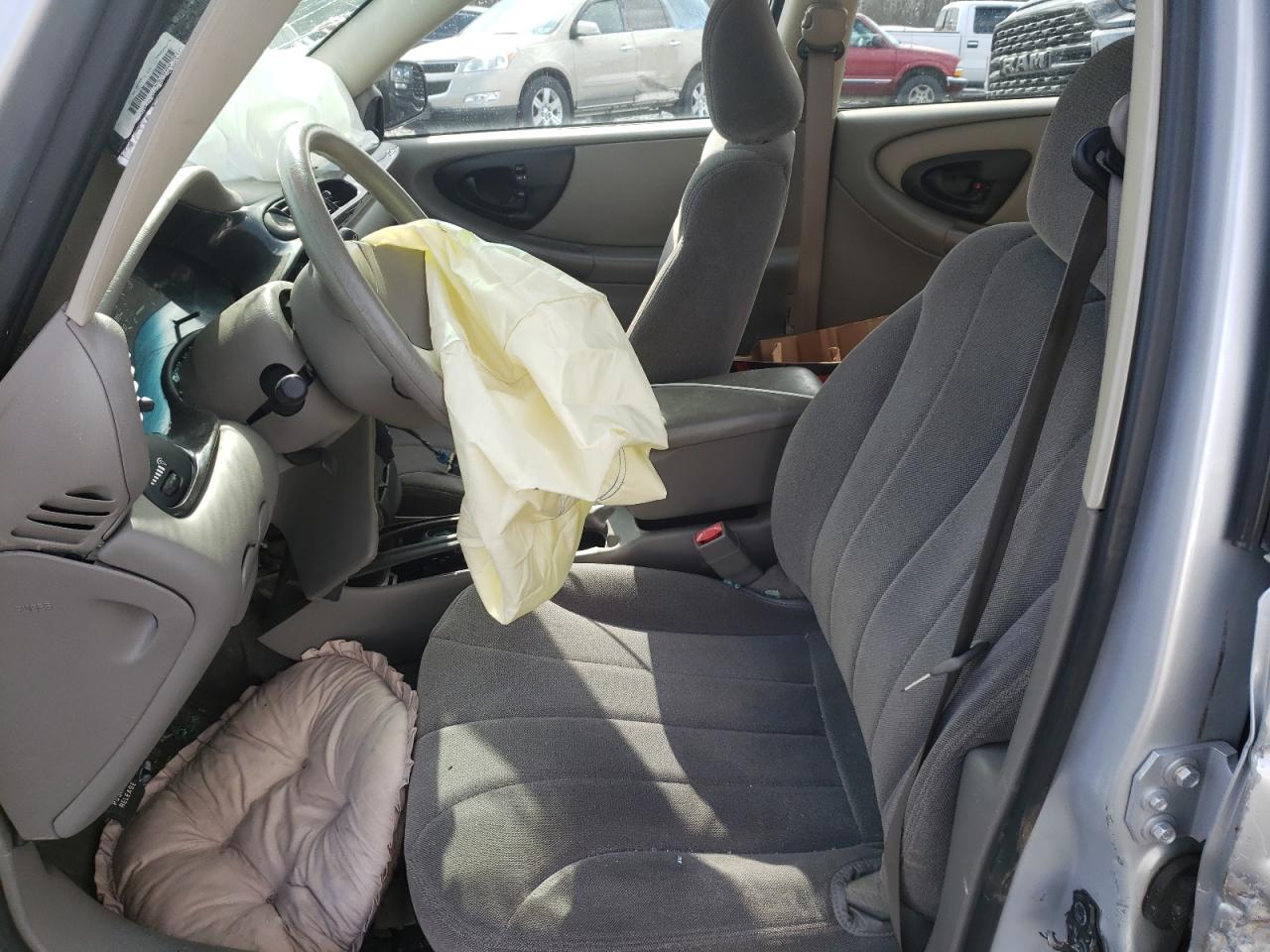 Photo 5 from auction – 2003 CHEVROLET MALIBU with VIN 1G1ND52J93M663912