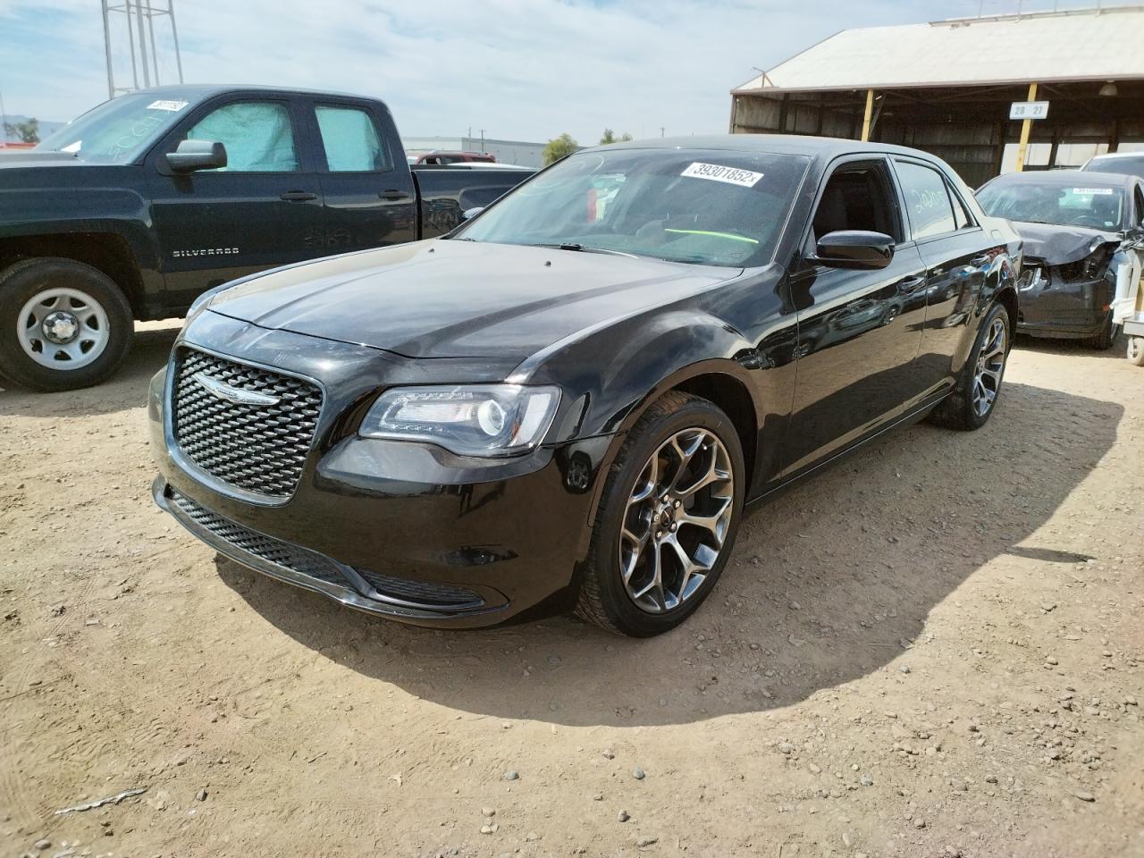 Photo 2 from auction – 2019 CHRYSLER 300 TOURIN with VIN 2C3CCAAG6KH727233