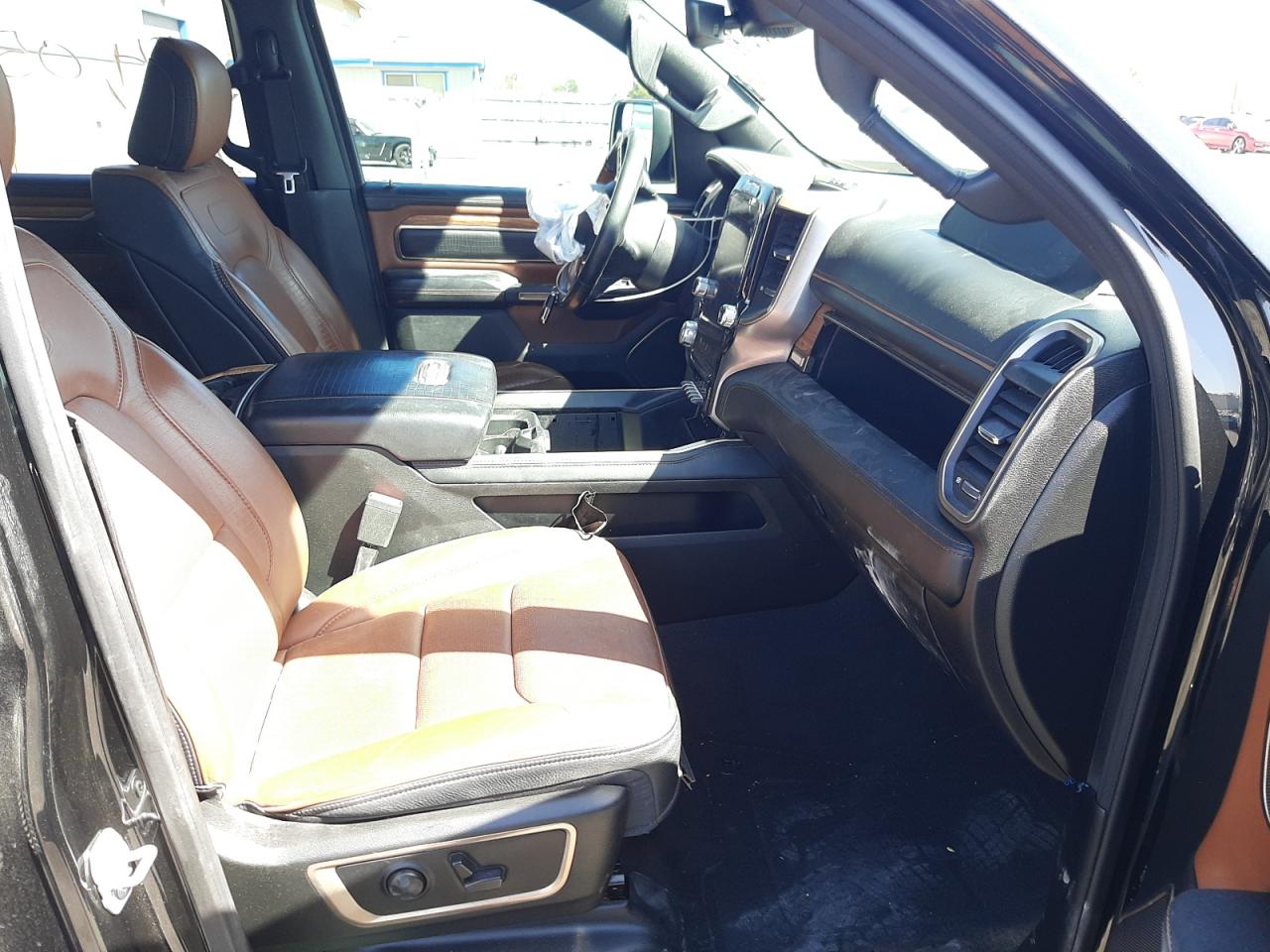 Photo 5 from auction – 2019 RAM 1500 LONGH with VIN 1C6SRFKT9KN506495