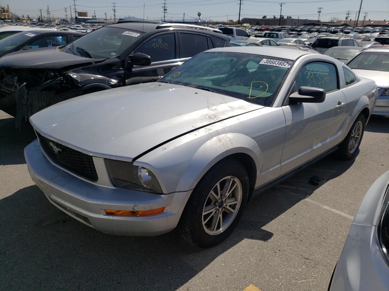 Photo 2 from auction – 2005 FORD MUSTANG with VIN 1ZVFT80N955137618